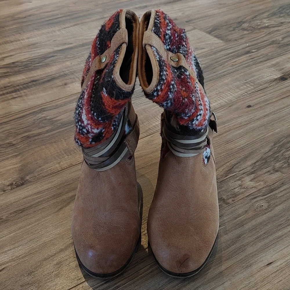 EUC Steve Madden Tolteca Booties - Picture 9 of 10